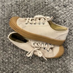 Novesta off white canvas sneakers size 38